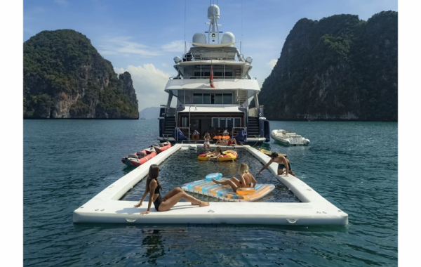 Надувной бассейн