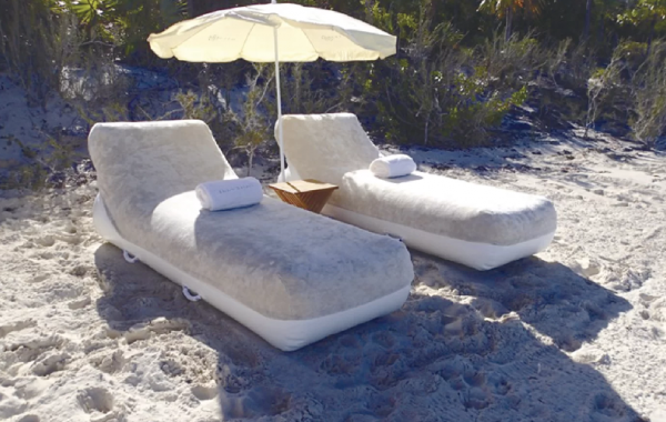 Пляжный надувной лежак