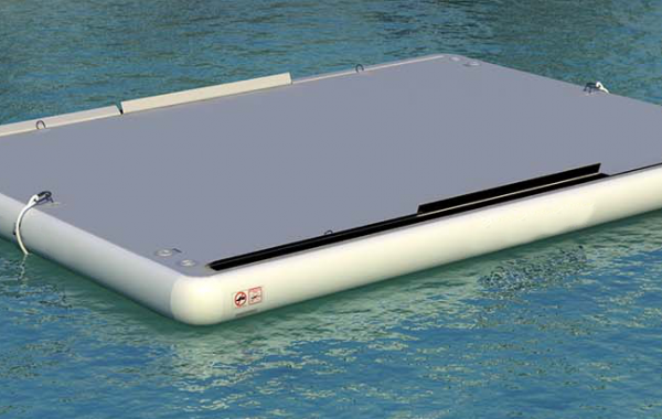 Надувной плот, причал для яхты