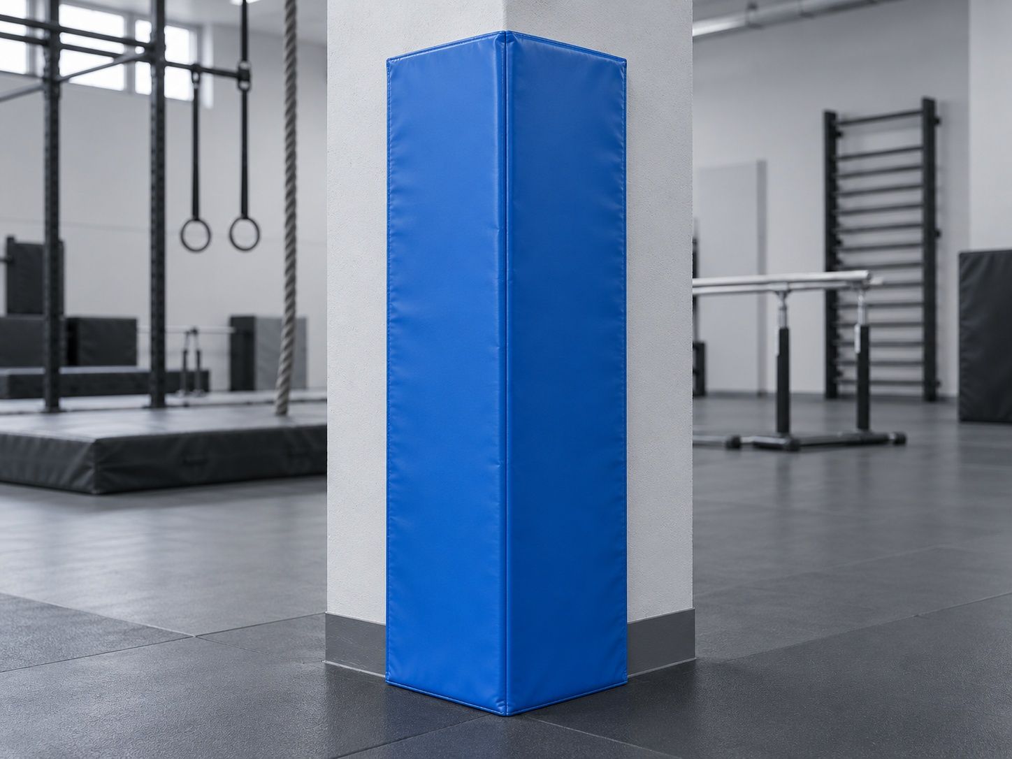 Мат угловой защитный ПВХ 150×30×5 см, угол 90 градусов, поролон 23 кг/м³