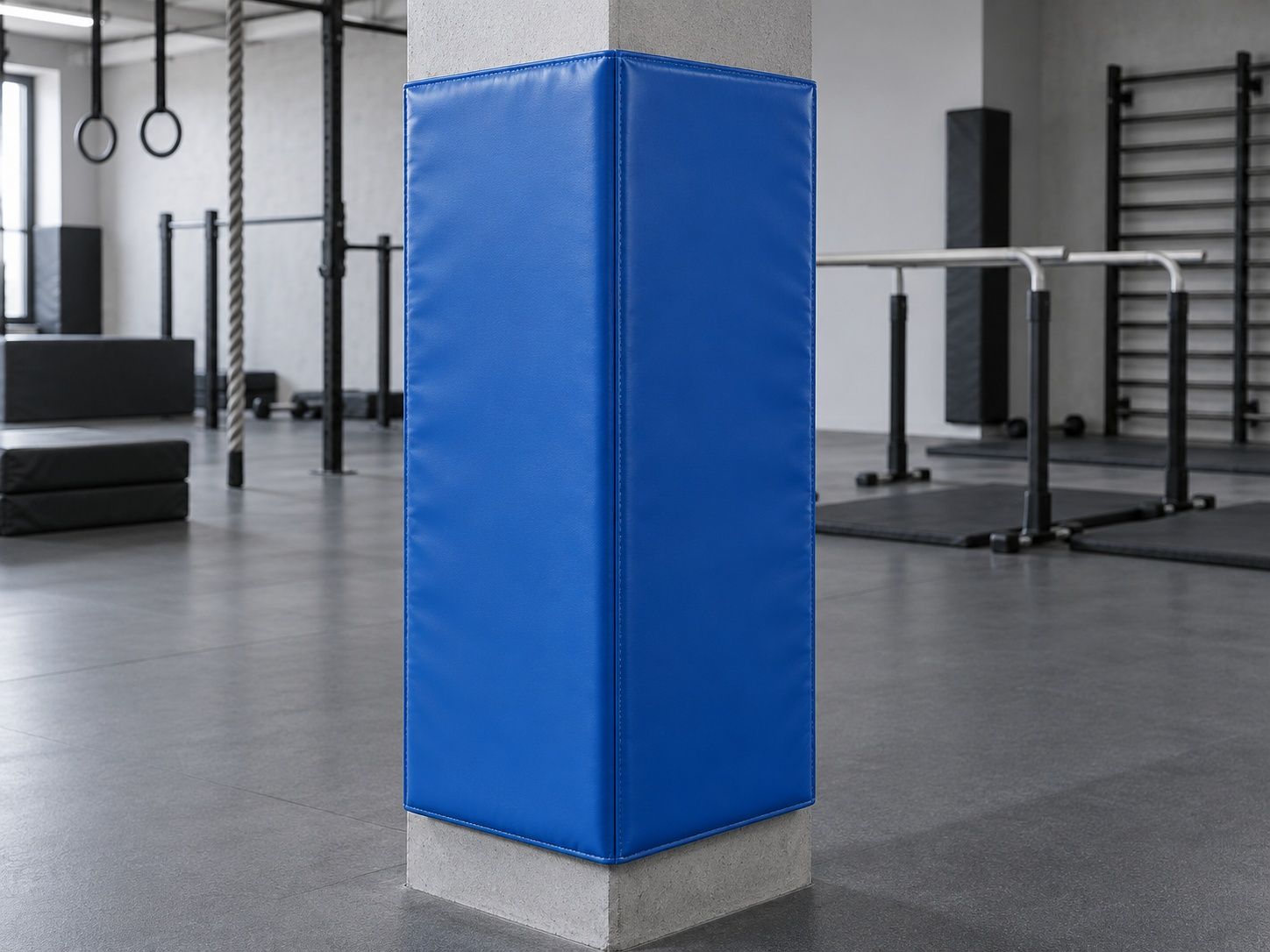 Мат угловой защитный ПВХ 150×30×8 см, угол 90 градусов, поролон 23 кг/м³